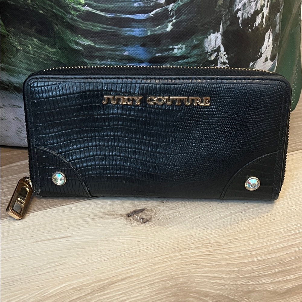 Juicy Couture Black Textured Zip Wallet